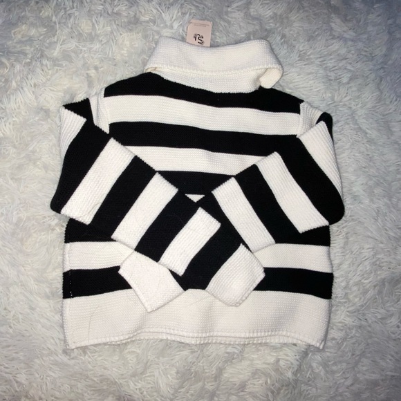 NWT Sincerely Jules Cropped Sweater - Picture 2 of 3
